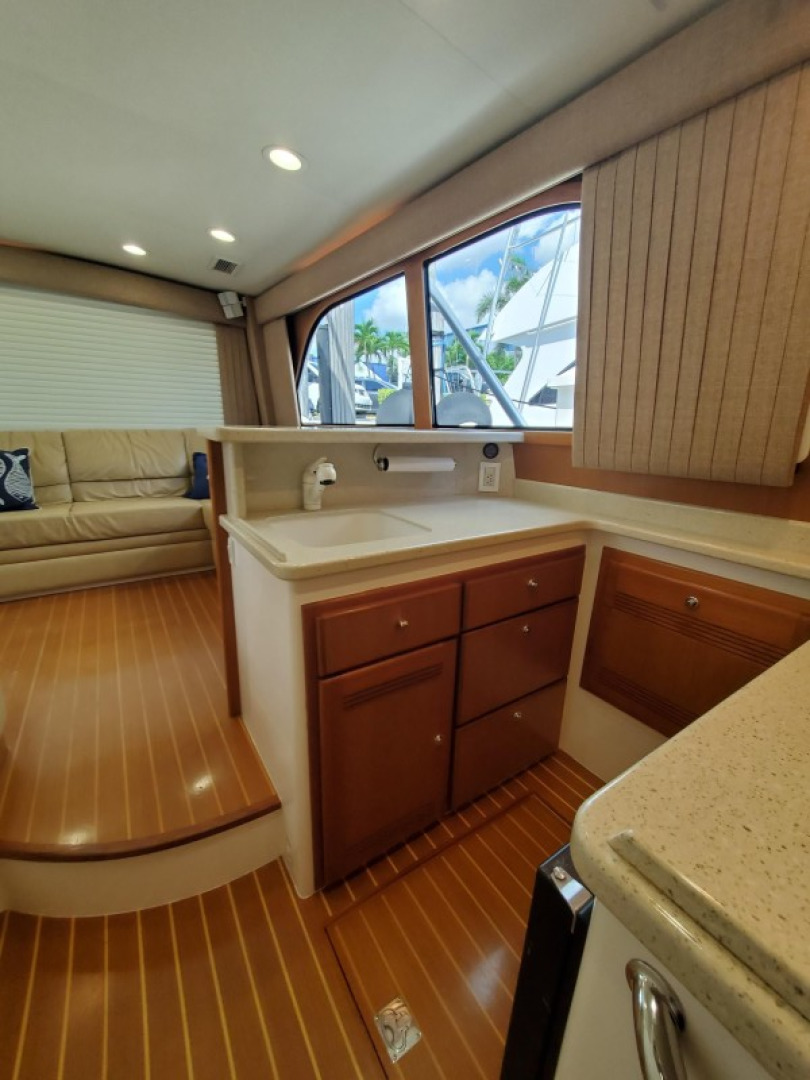 40 Cabo - Manana - Galley