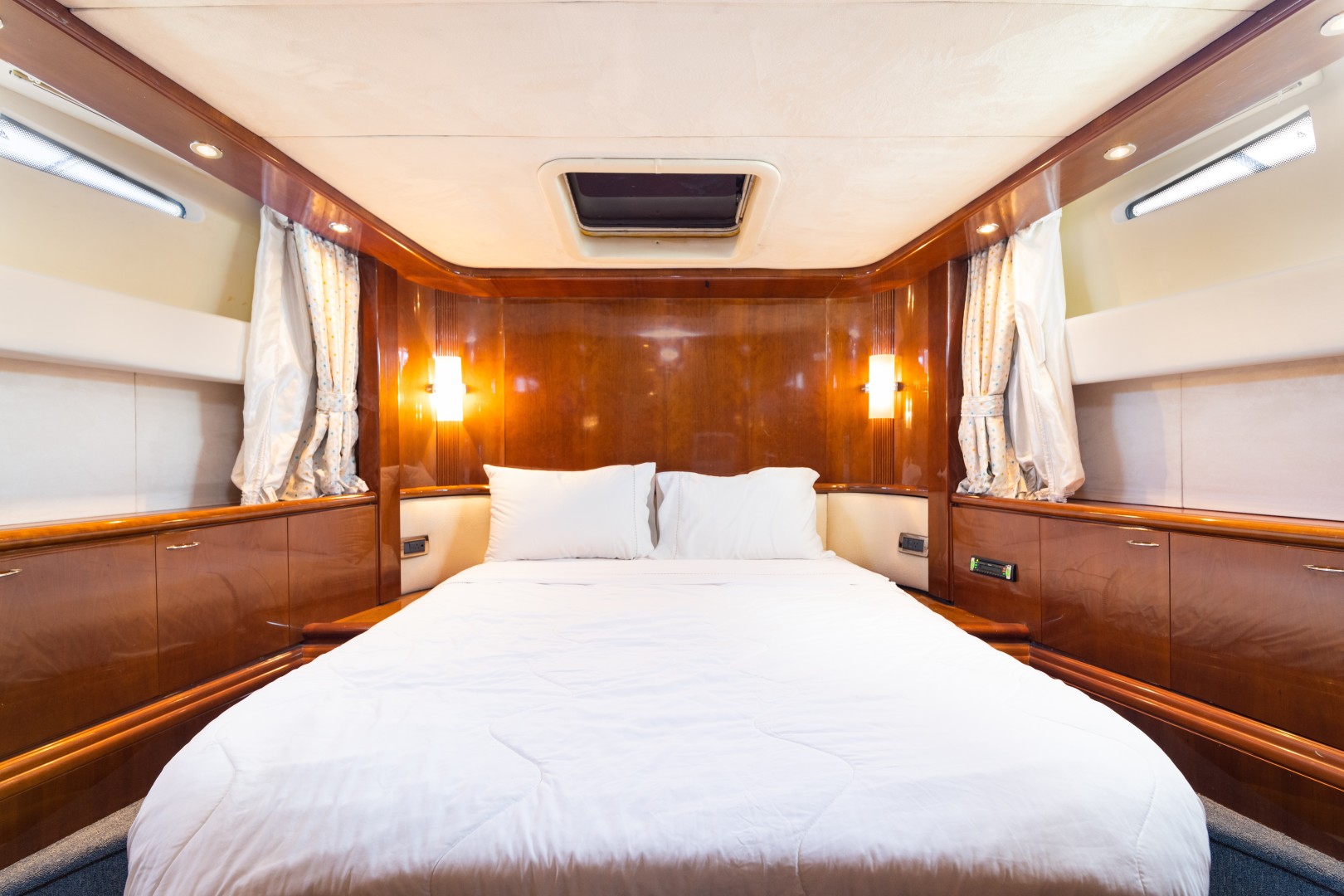 Azimut 80 - VIP Stateroom