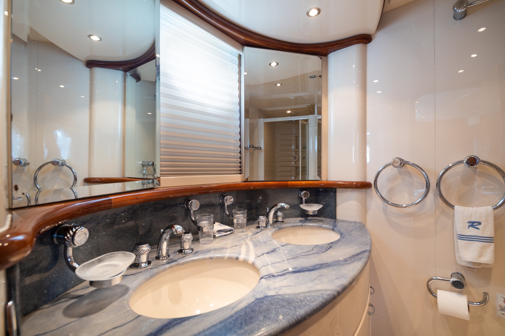 Azimut 80 - Master Head