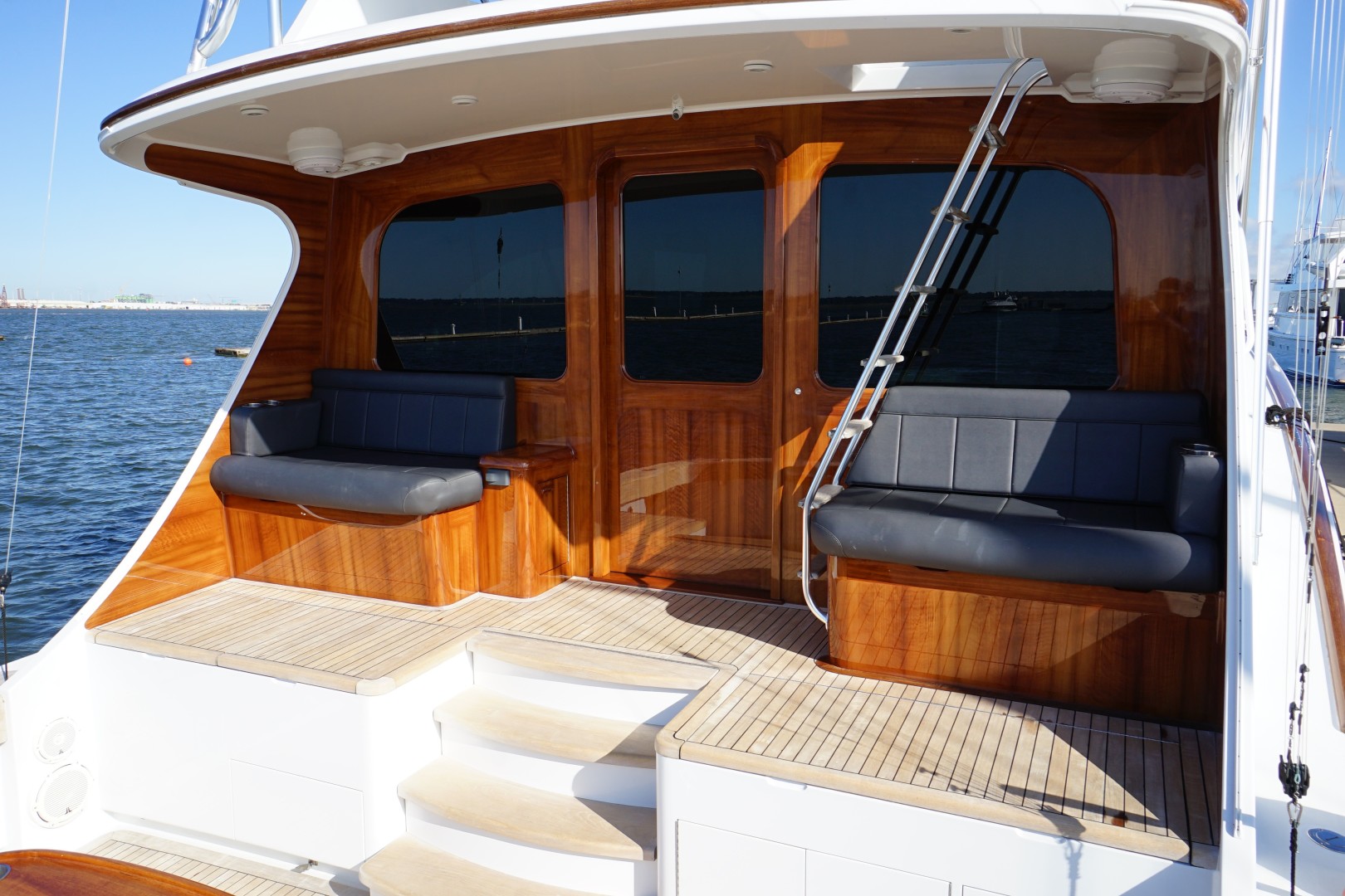 Whiticar 77 - Kings Blue - cockpit