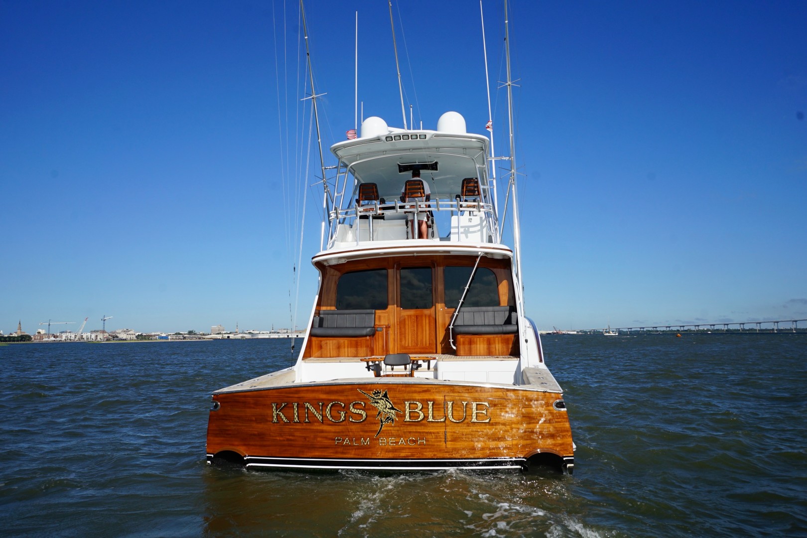 Whiticar 77 - Kings Blue - stern profile