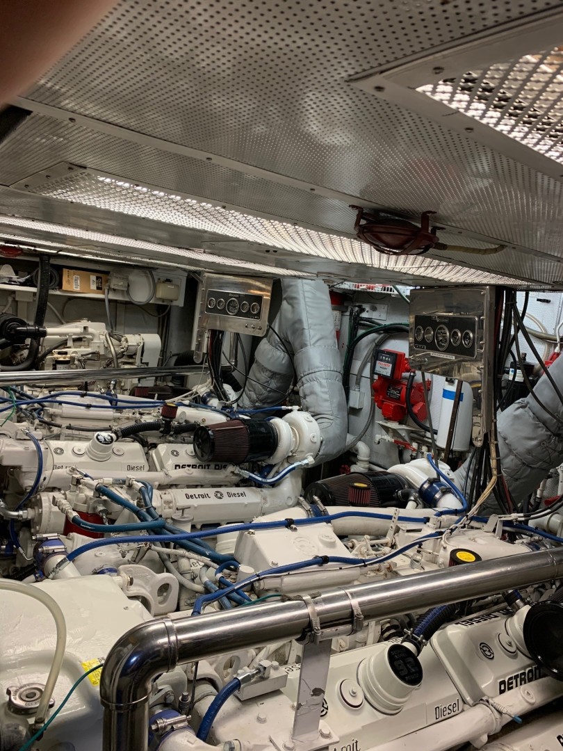 Broward 102 - Andiamo - Engine Room