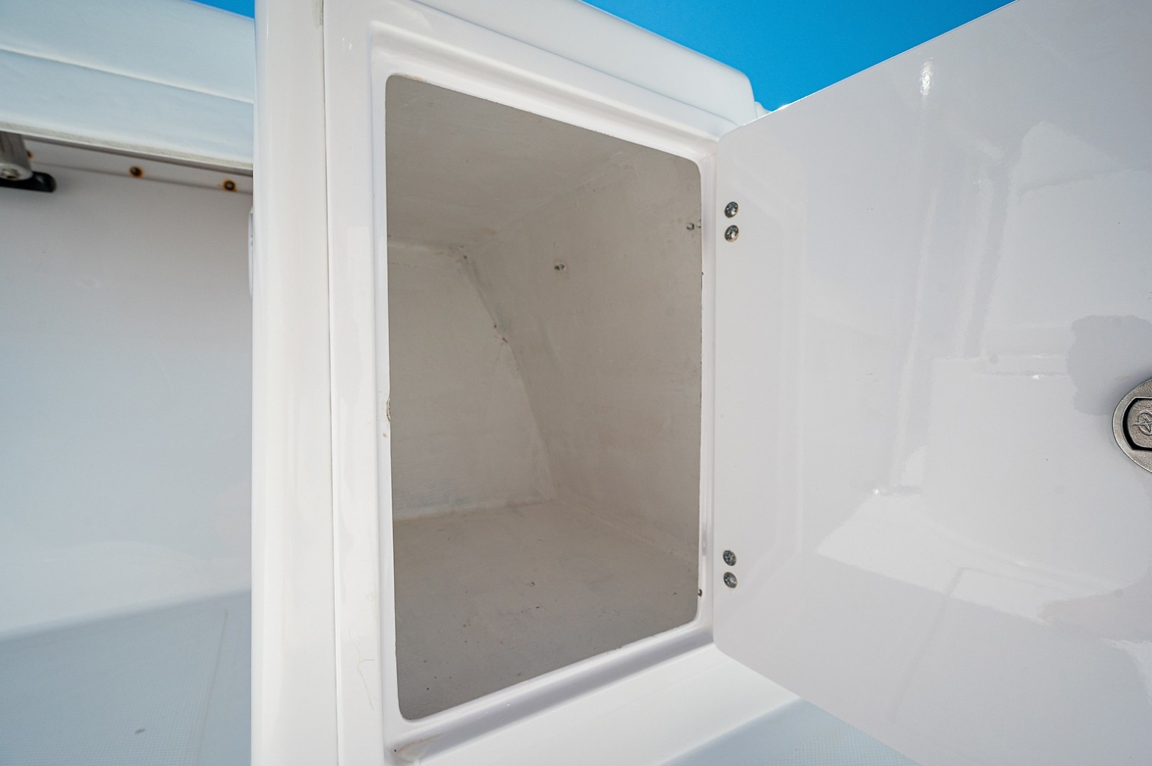 Venture 39-Black and Blue Storage-