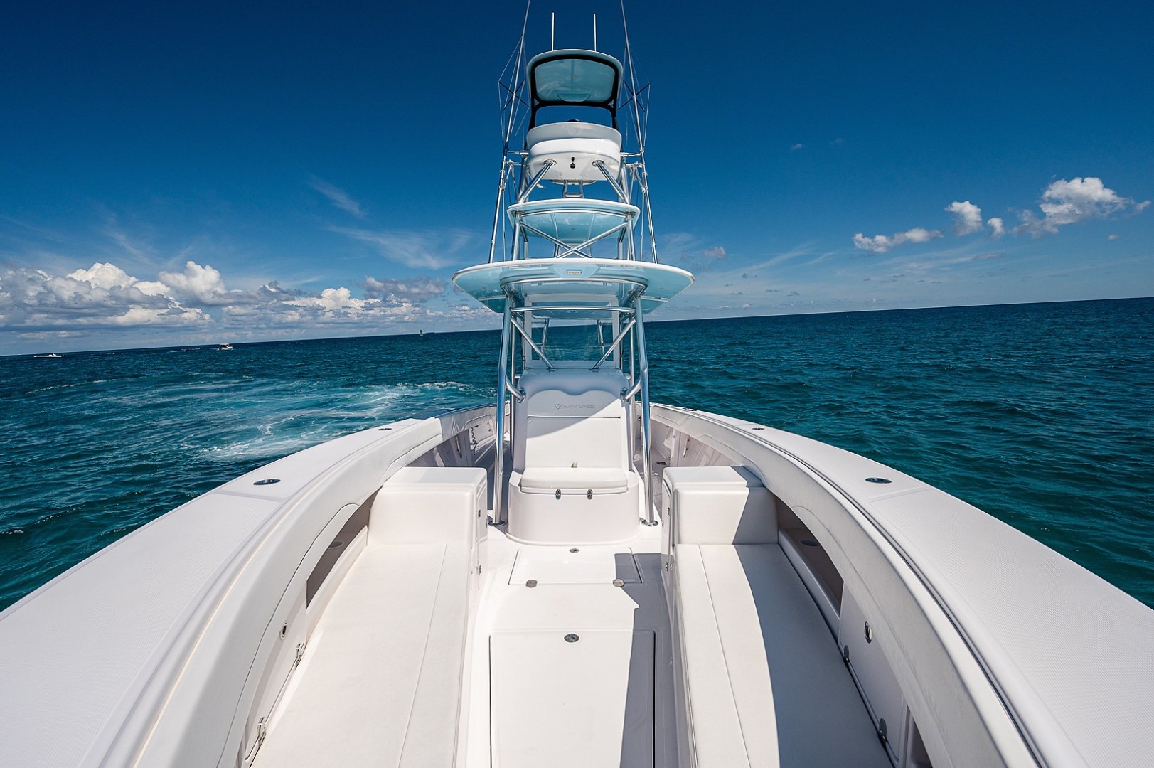 Venture 39-Black and Blue-Bow