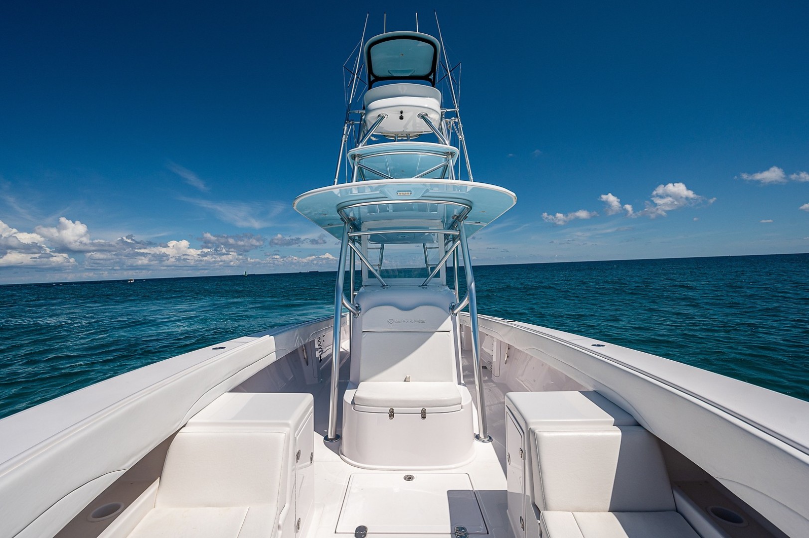 Venture 39-Black and Blue-Bow