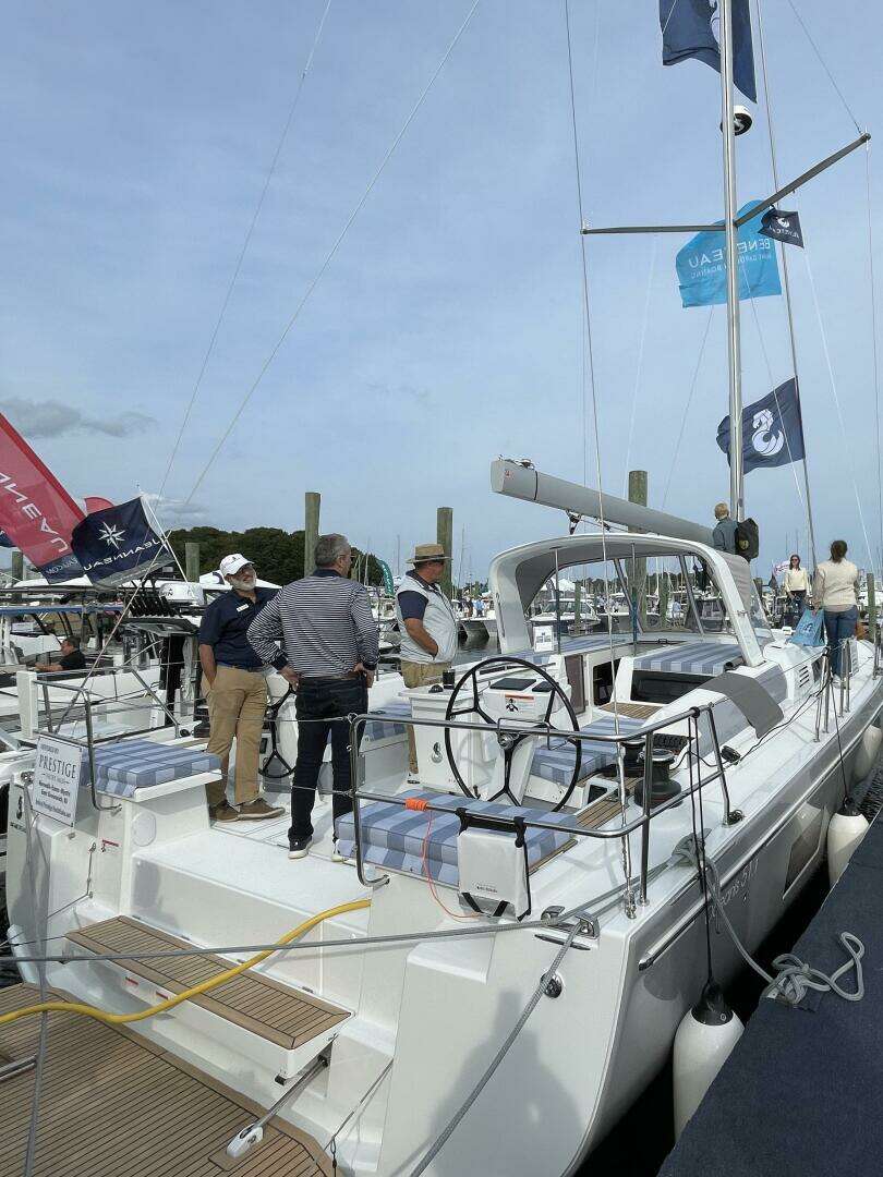 2024 51' Beneteau photo