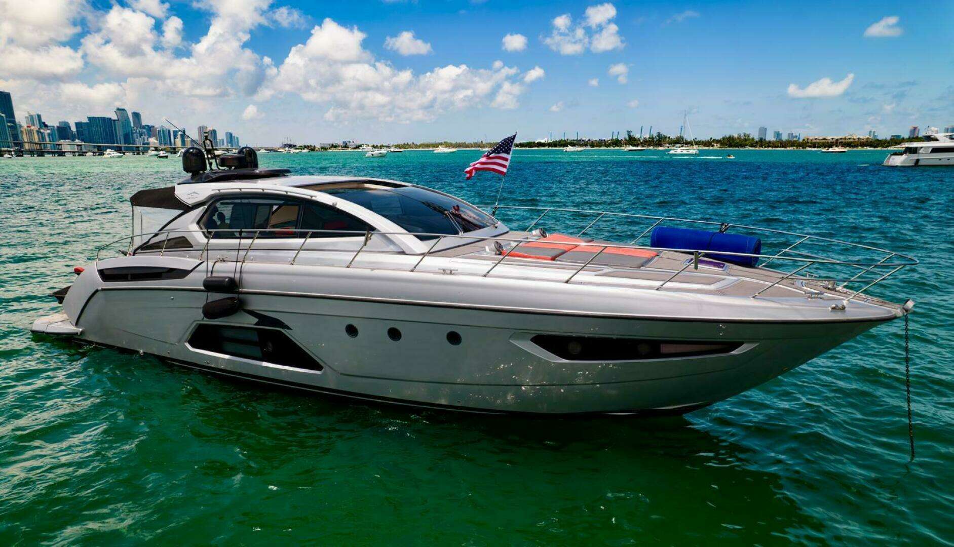 2013 58' Azimut photo