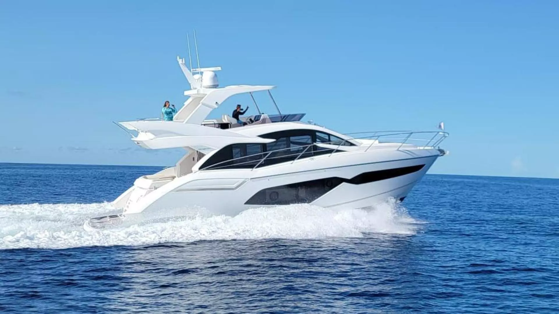 2018 52' Sunseeker photo