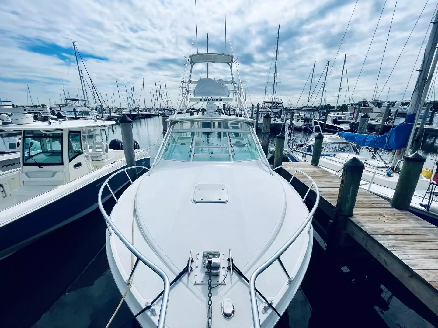 1999 31' Caterpillar photo