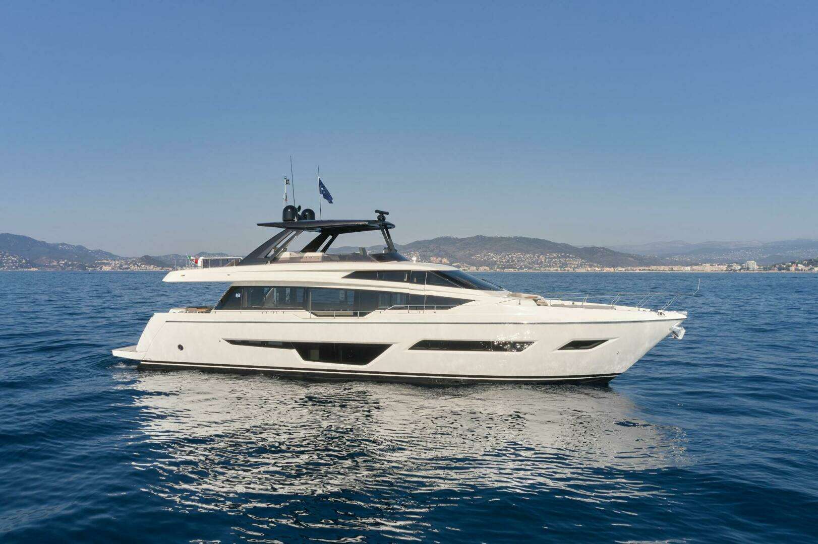 2023 78' Ferretti Yachts photo