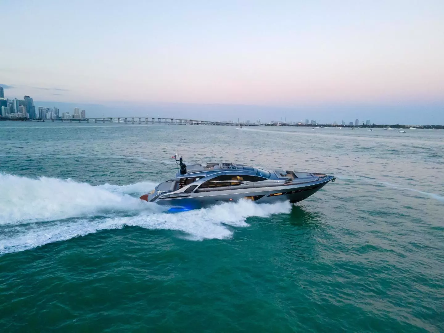 2021 80' Pershing photo