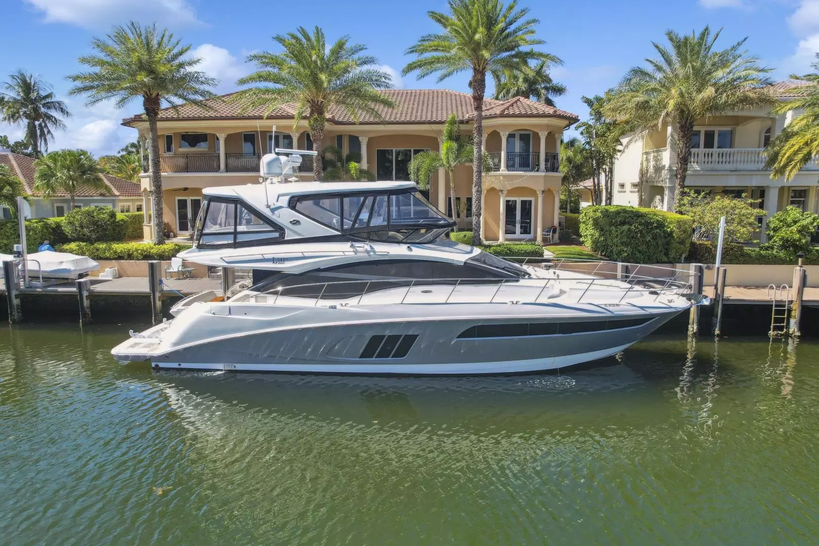 2018 59' Sea Ray photo
