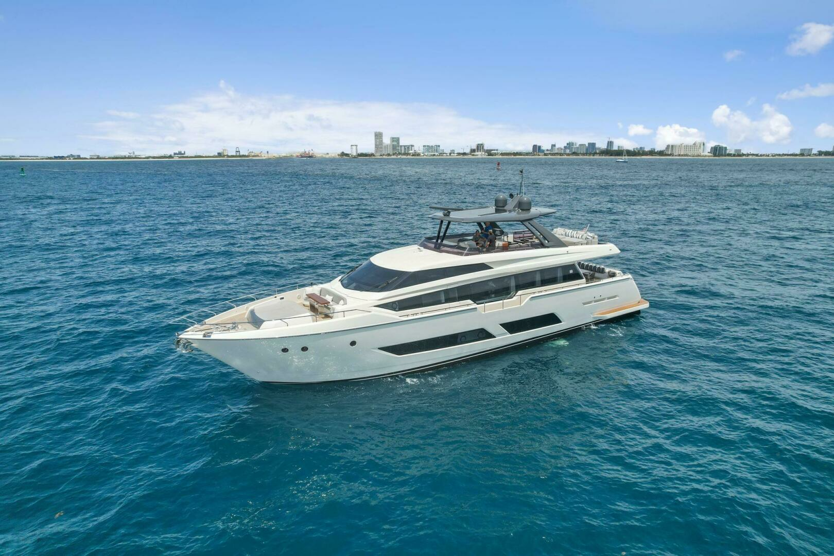 2021 85' Ferretti Yachts photo