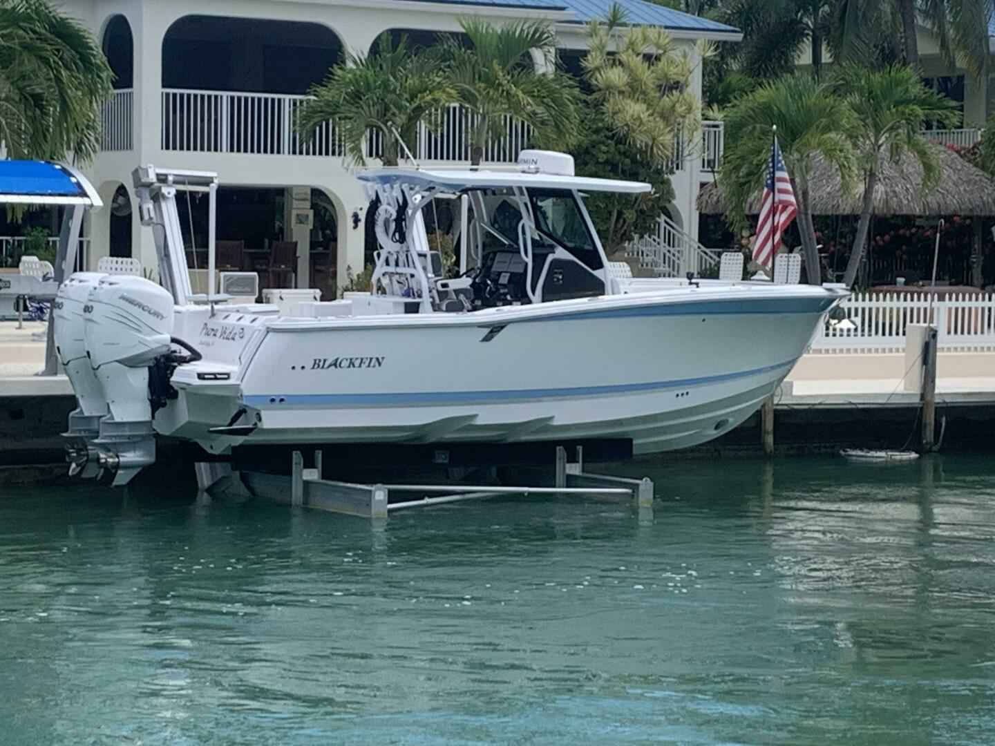 2023 30' Blackfin photo