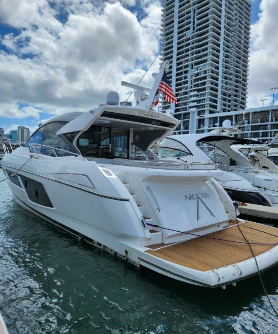2018 57' Sunseeker photo