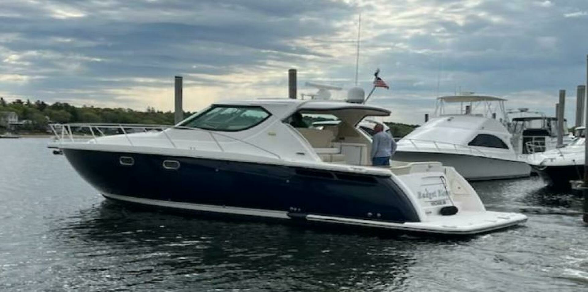 2009 43' Tiara Yachts photo