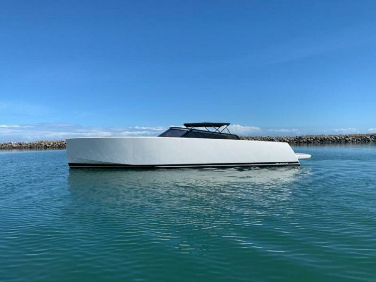 2014 55' VanDutch photo