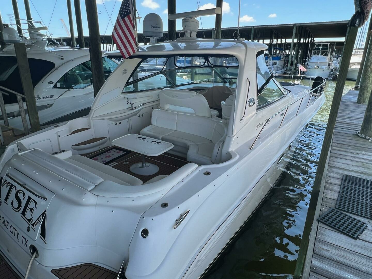 2002 46' Sea Ray photo