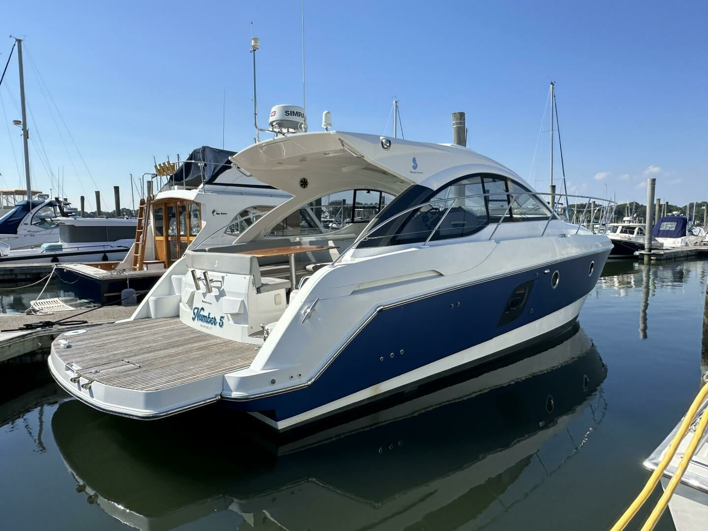 2013 38' Beneteau photo