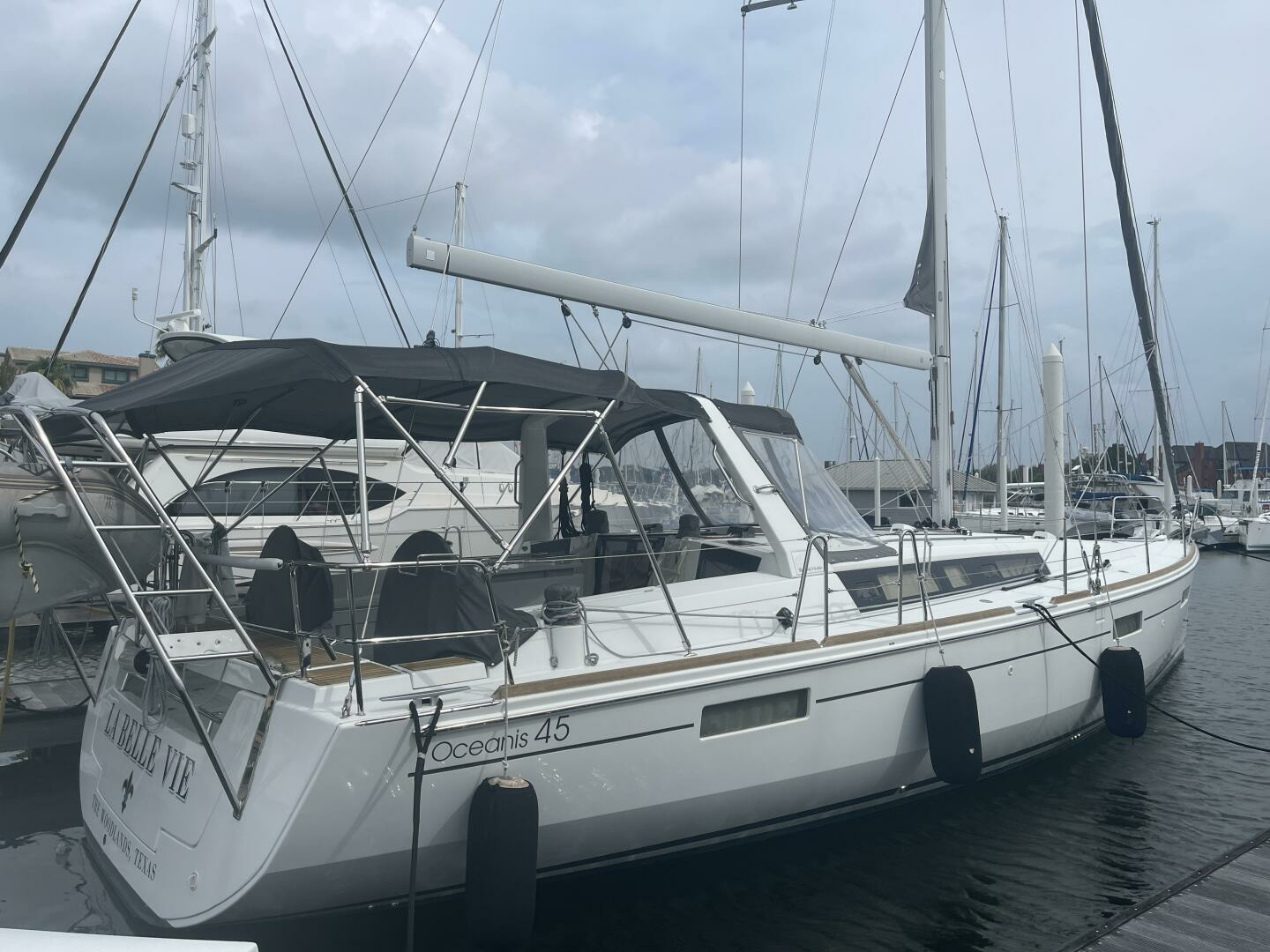 2017 45' Beneteau photo
