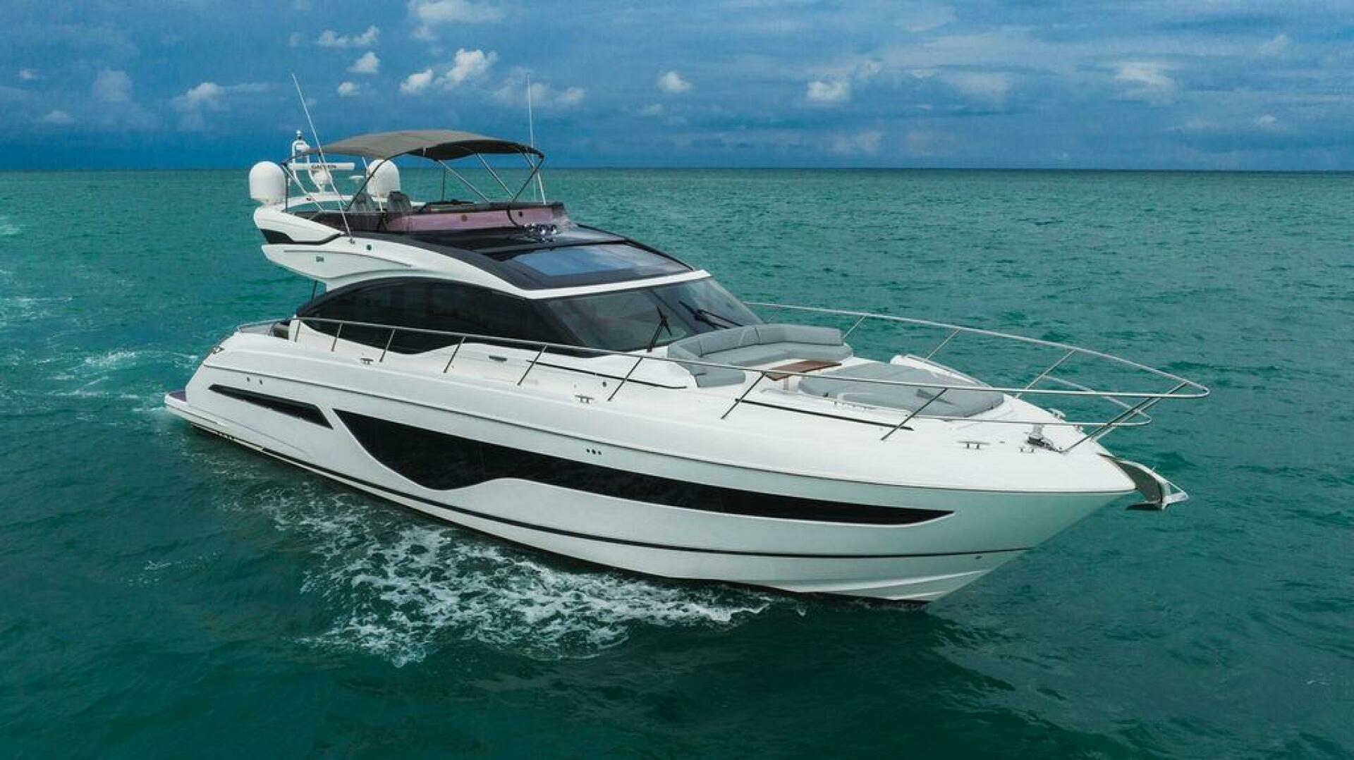 2022 66' Princess photo