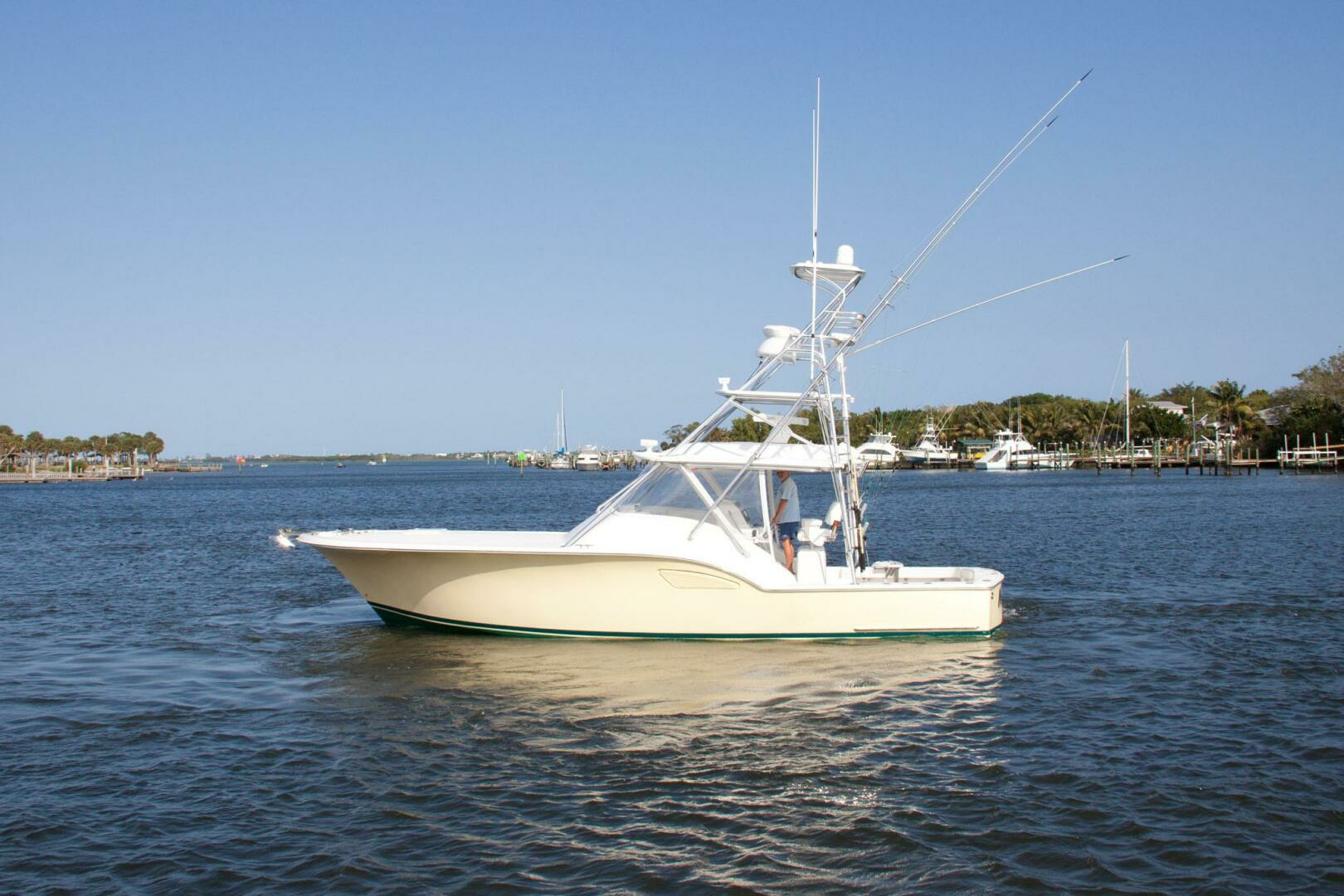 2009 38' Out Island photo
