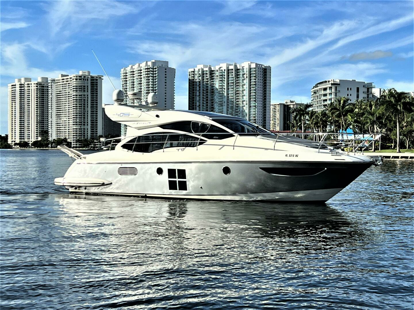2013 40' Azimut photo