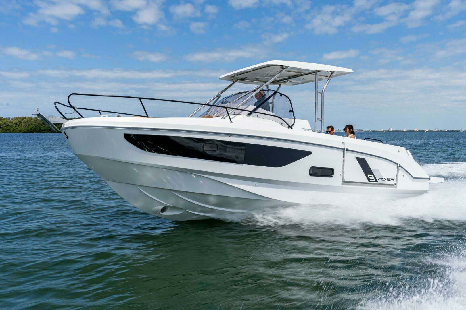 2027 29' Beneteau photo