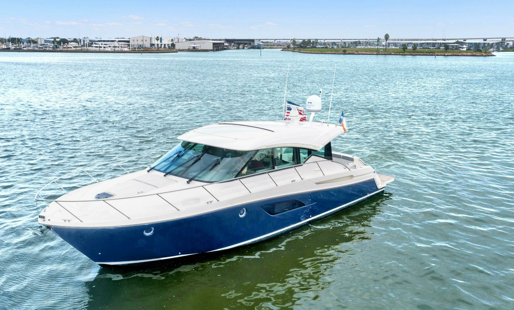 2019 53' Tiara Yachts photo