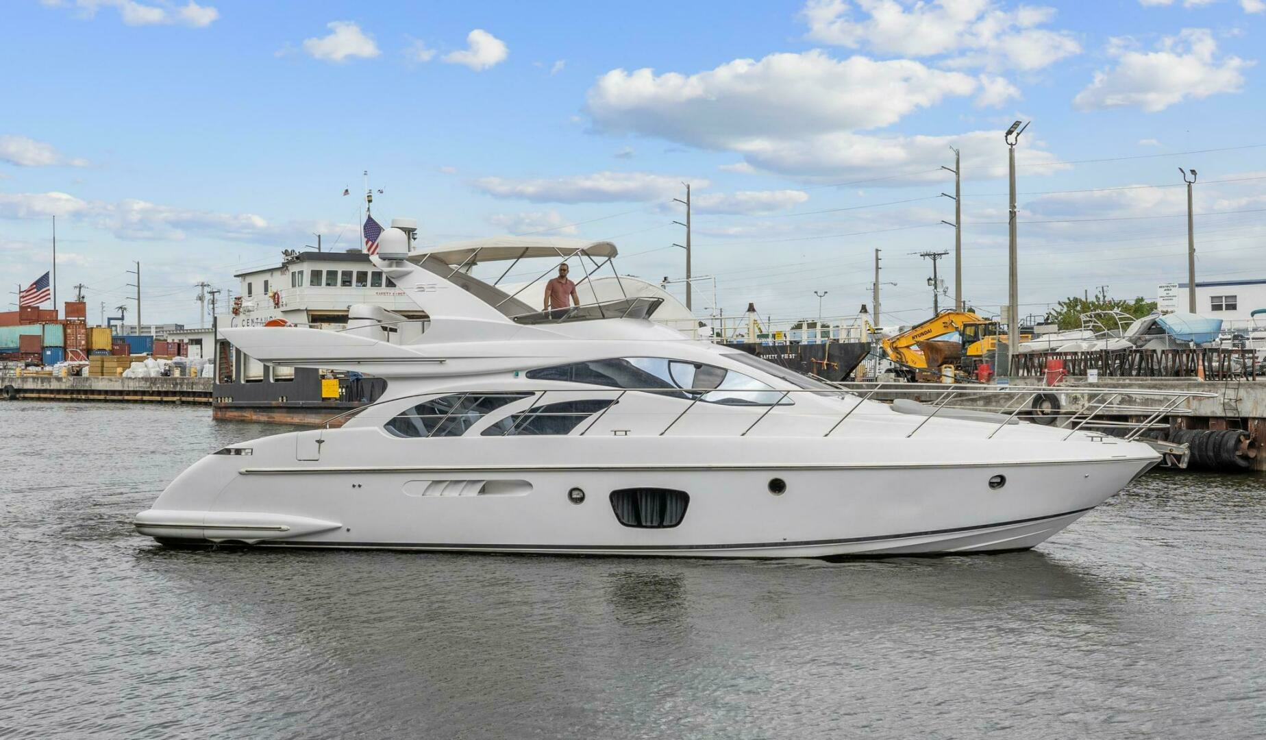 2005 55' Azimut photo