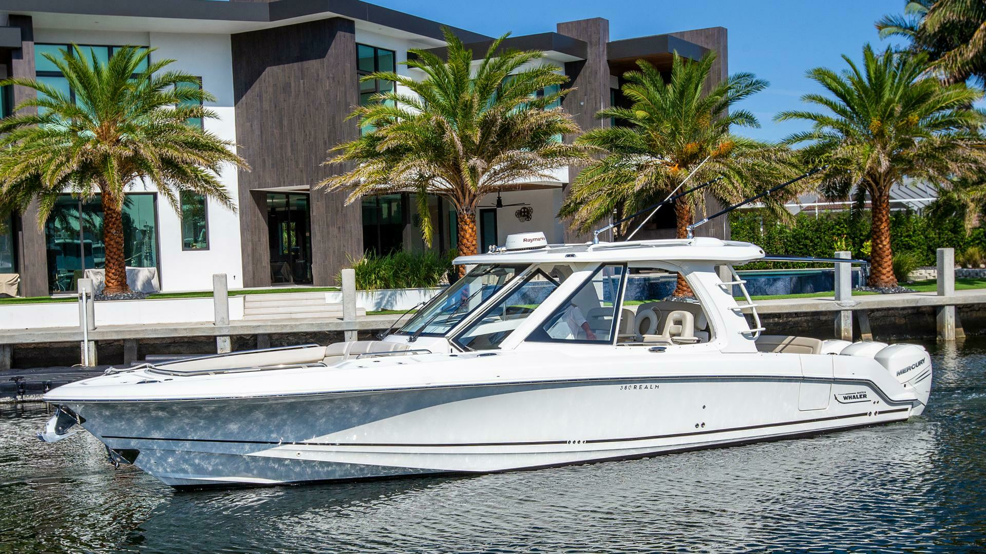2019 38' Boston Whaler photo