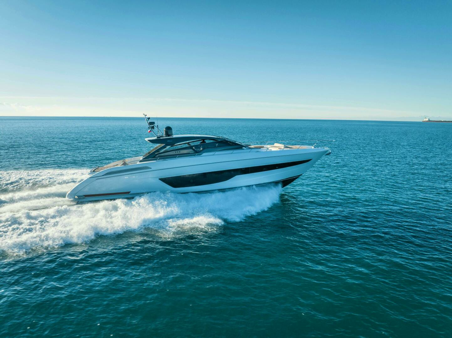 2023 67' Riva photo