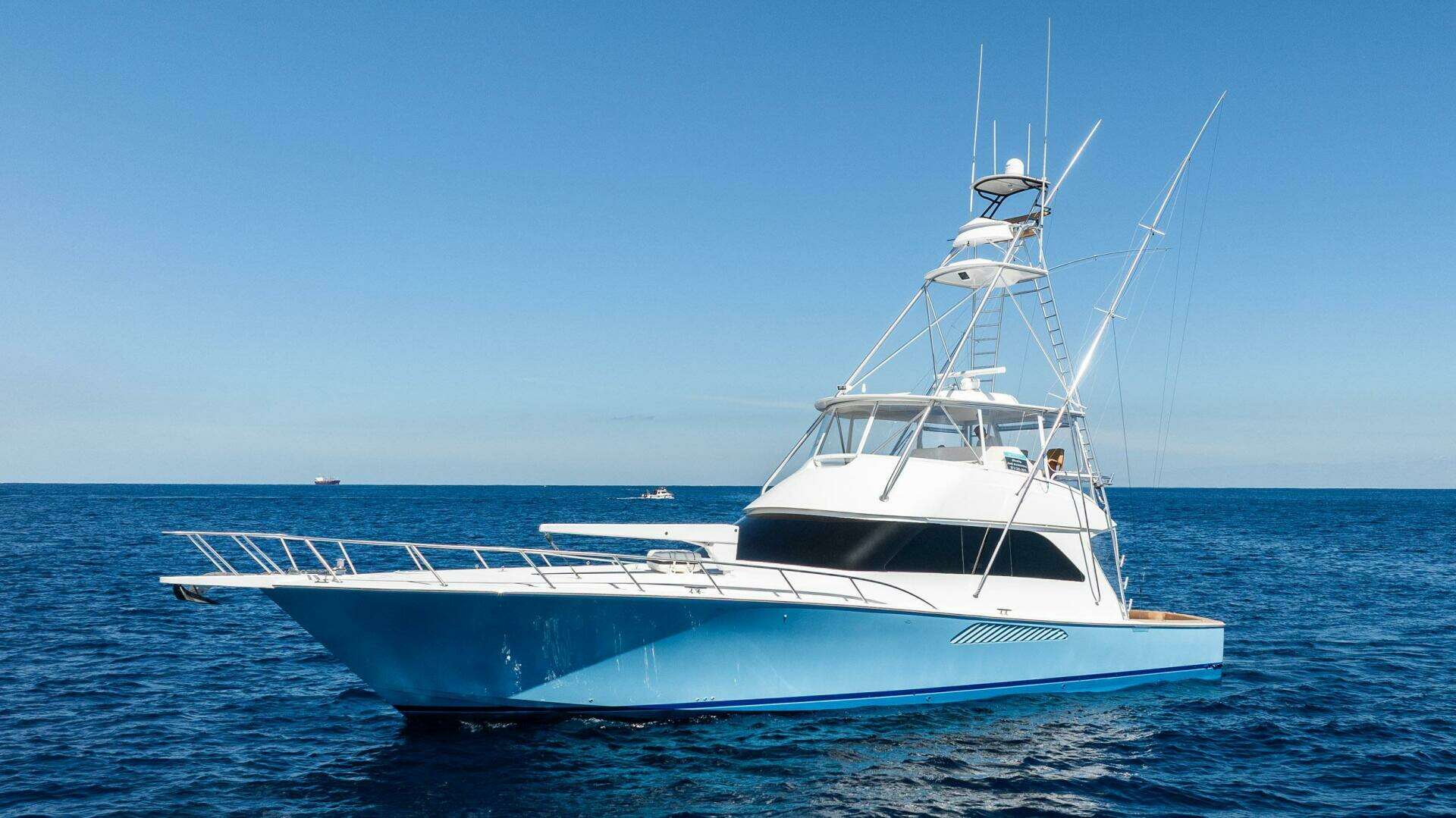 2007 64' Viking photo