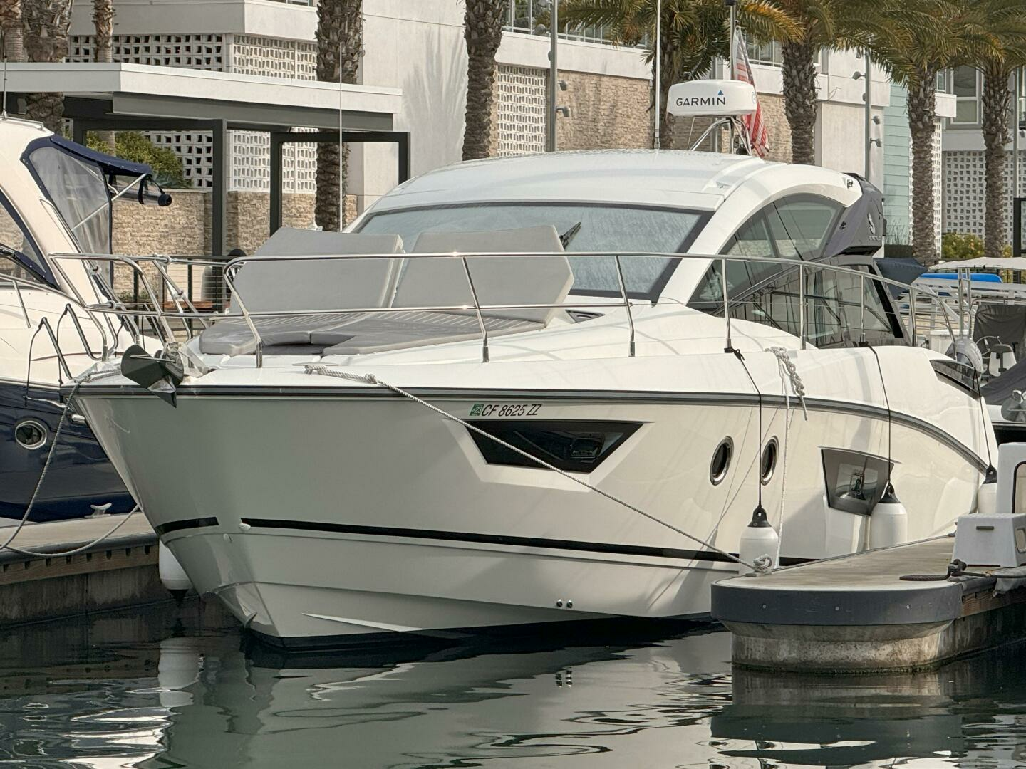 2021 41' Beneteau photo