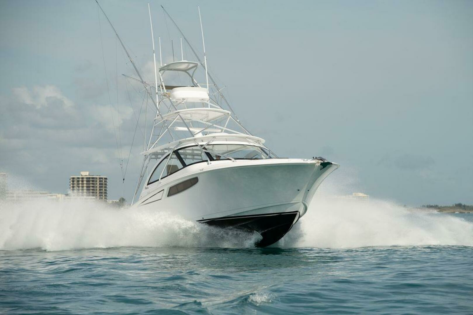 2026 42' Mag Bay photo