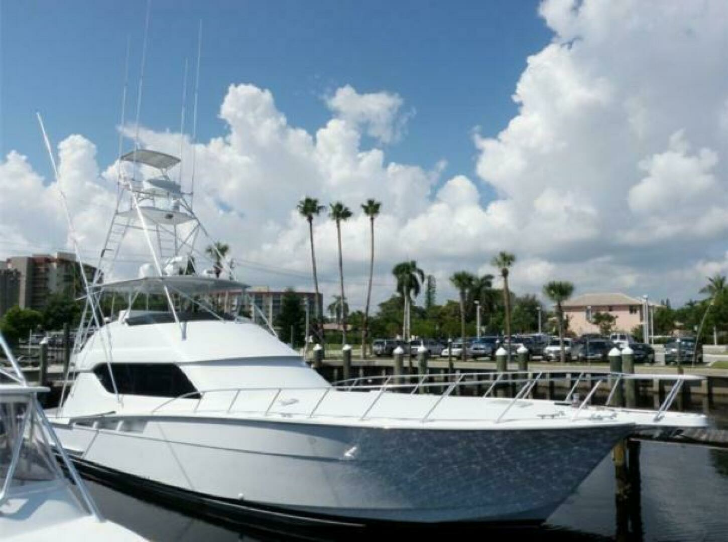 1998 60' Caterpillar photo