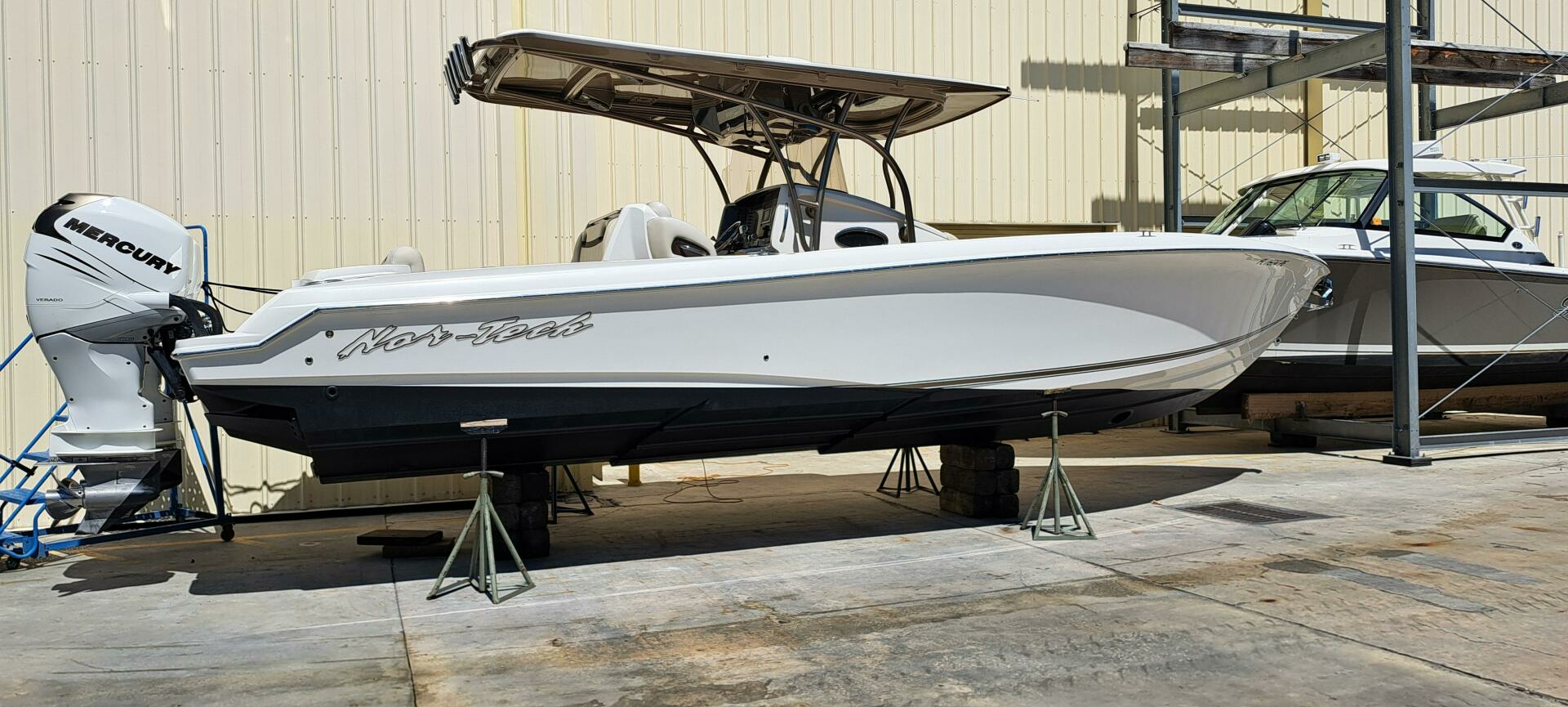 2012 34' Nor-Tech photo