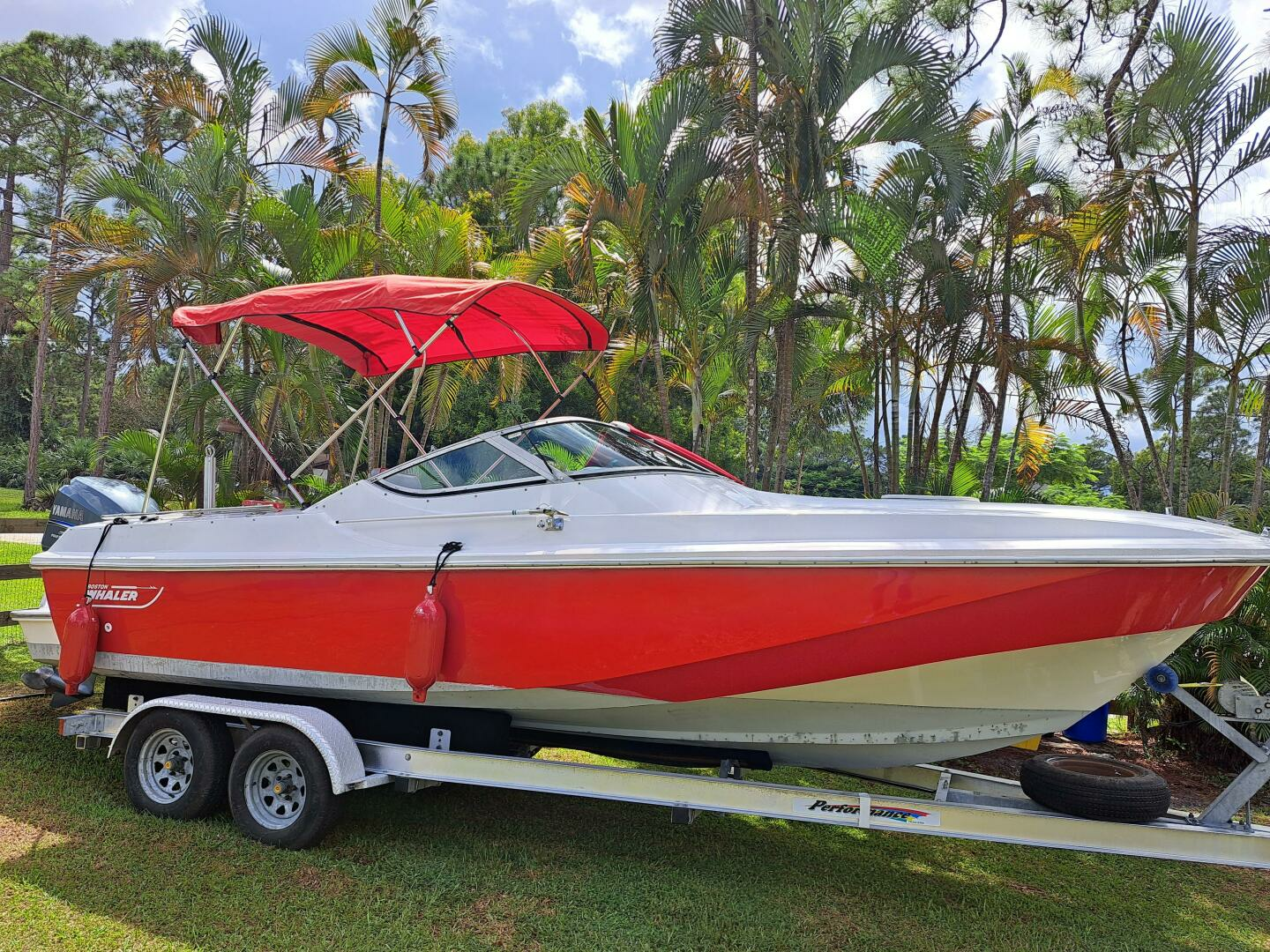 2021 31' Boston Whaler photo