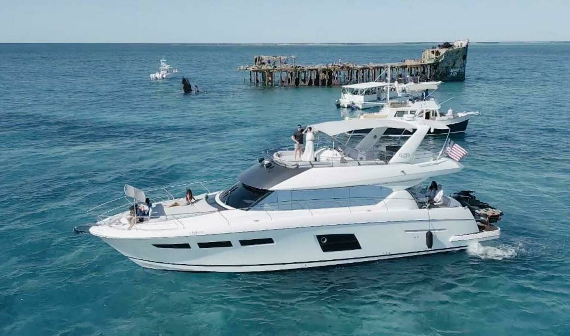 2013 62' Prestige photo