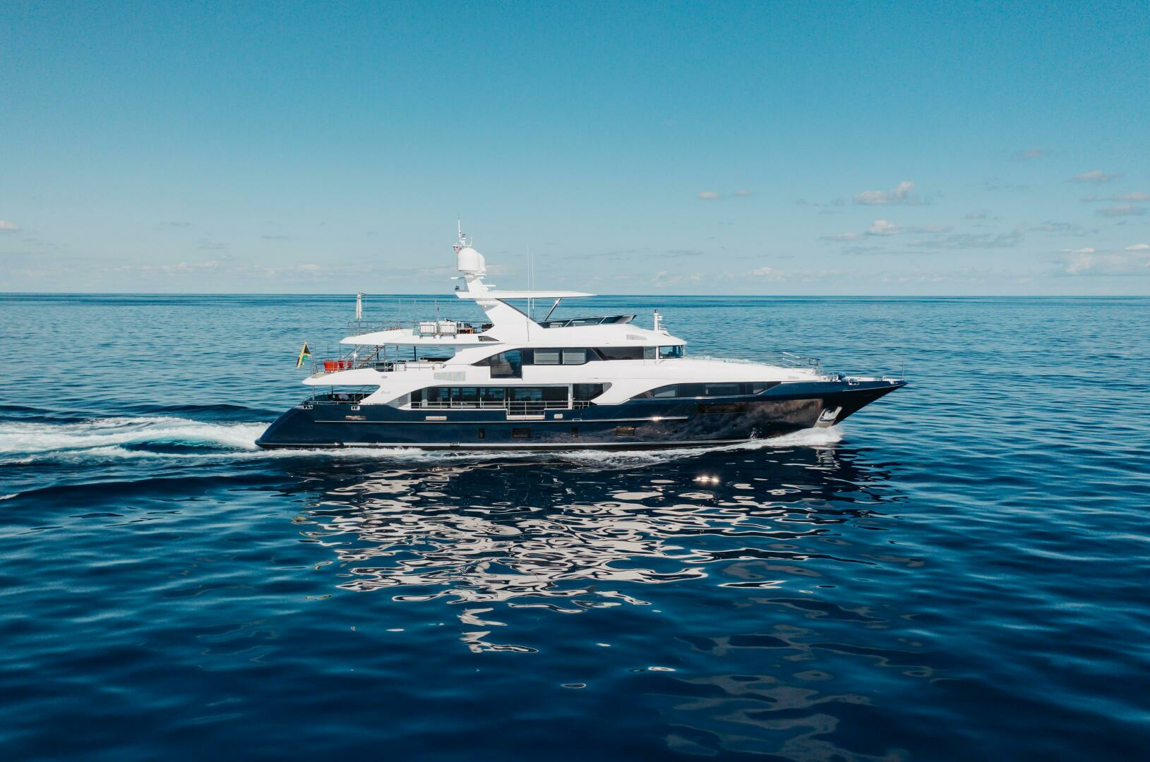 2016 132' Benetti photo