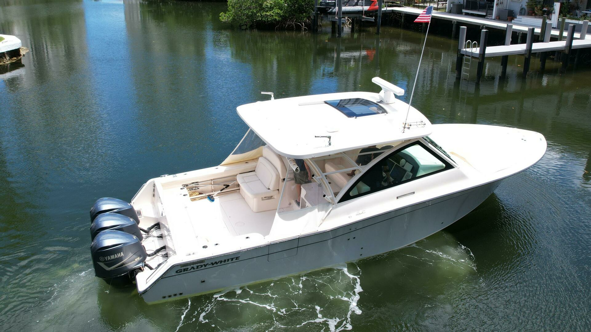 2017 37' Grady-White photo