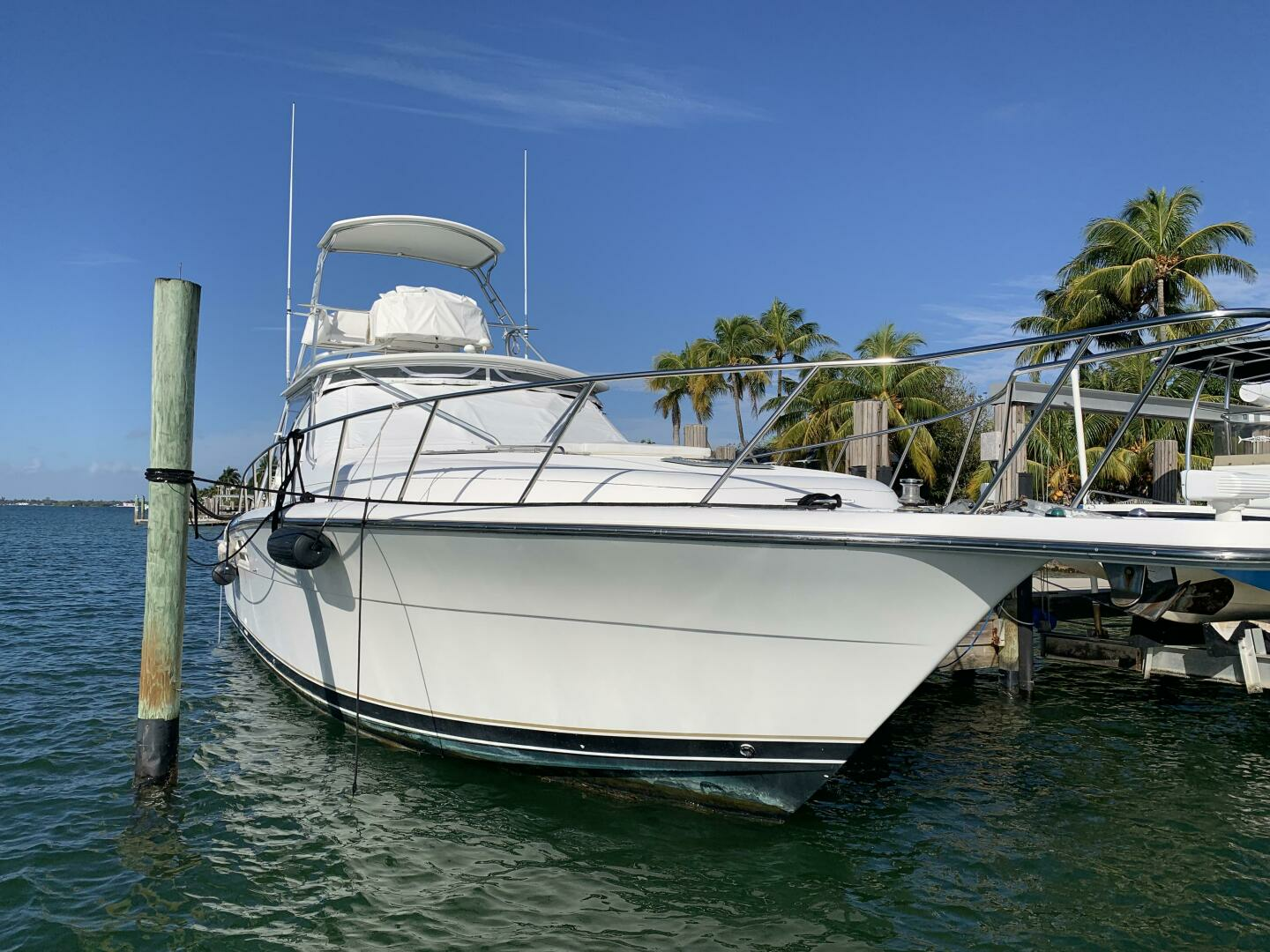 1999 43' Tiara Yachts photo