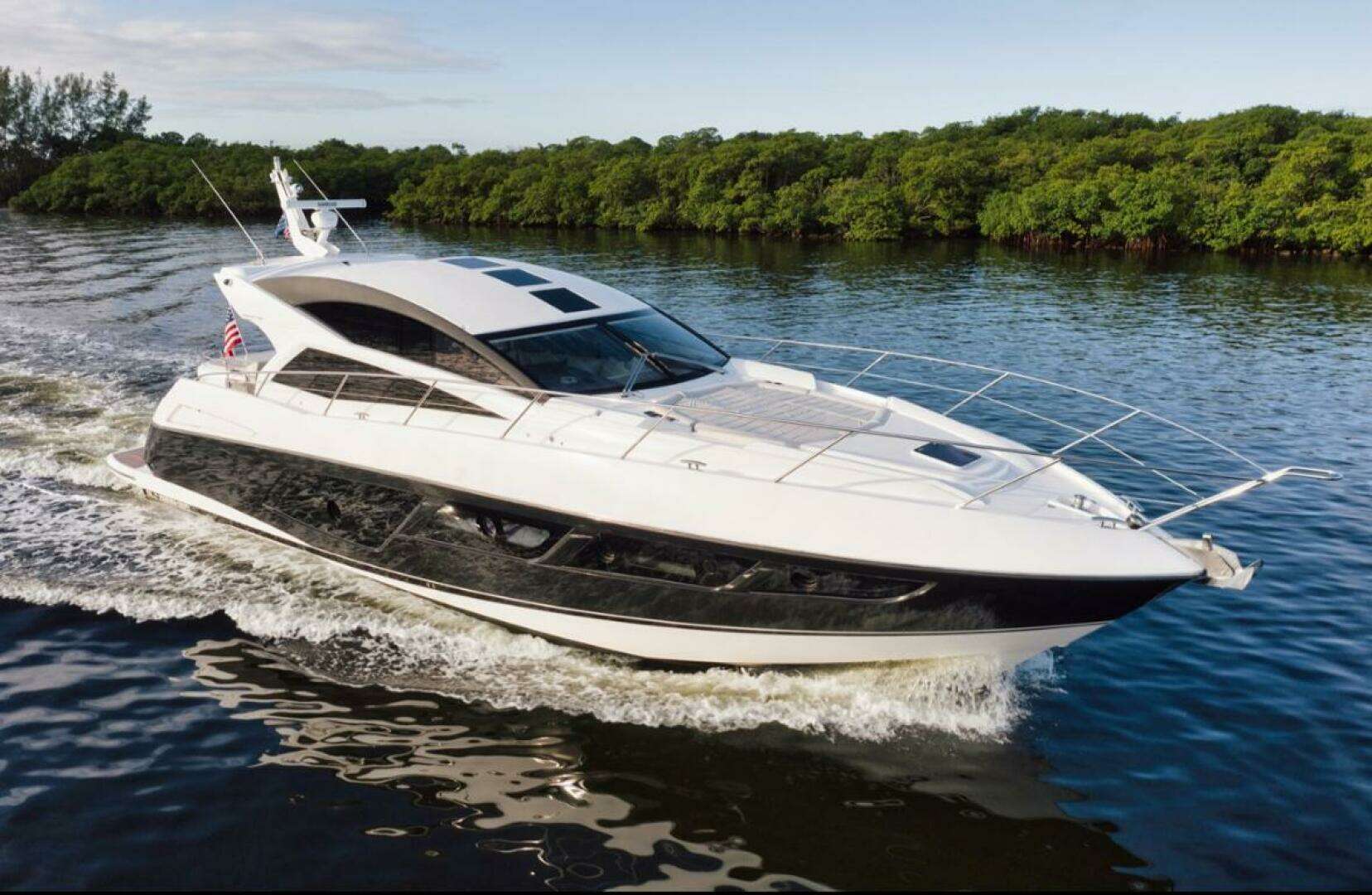 2017 57' Sunseeker photo