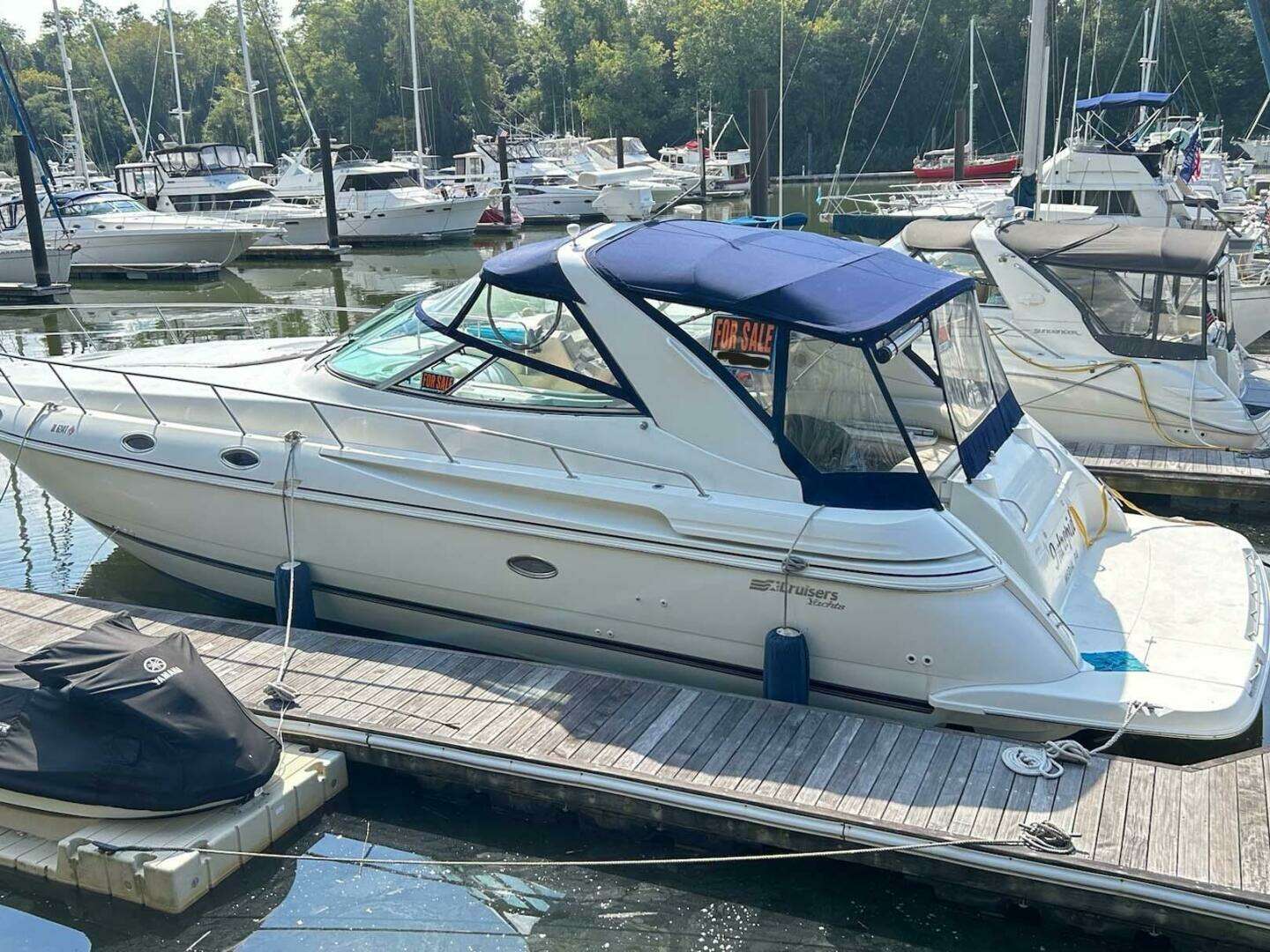 1997 42' Cruisers Yachts photo