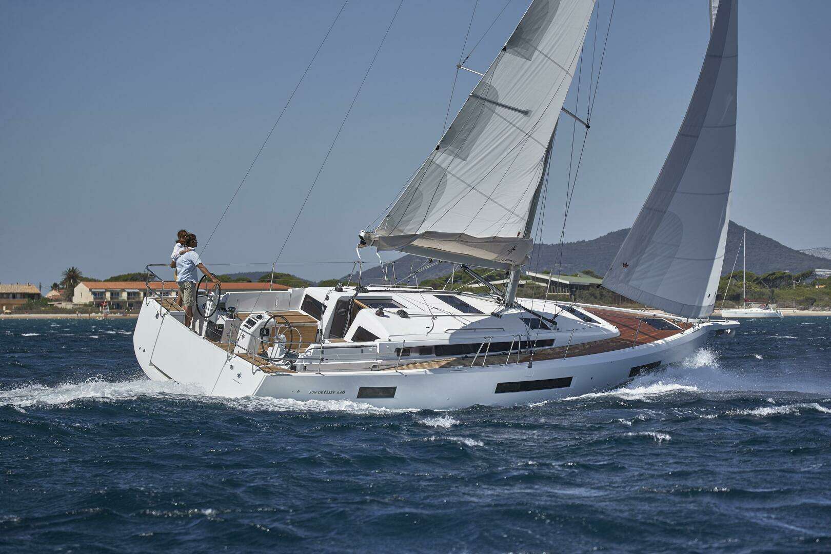 2023 44' Jeanneau photo