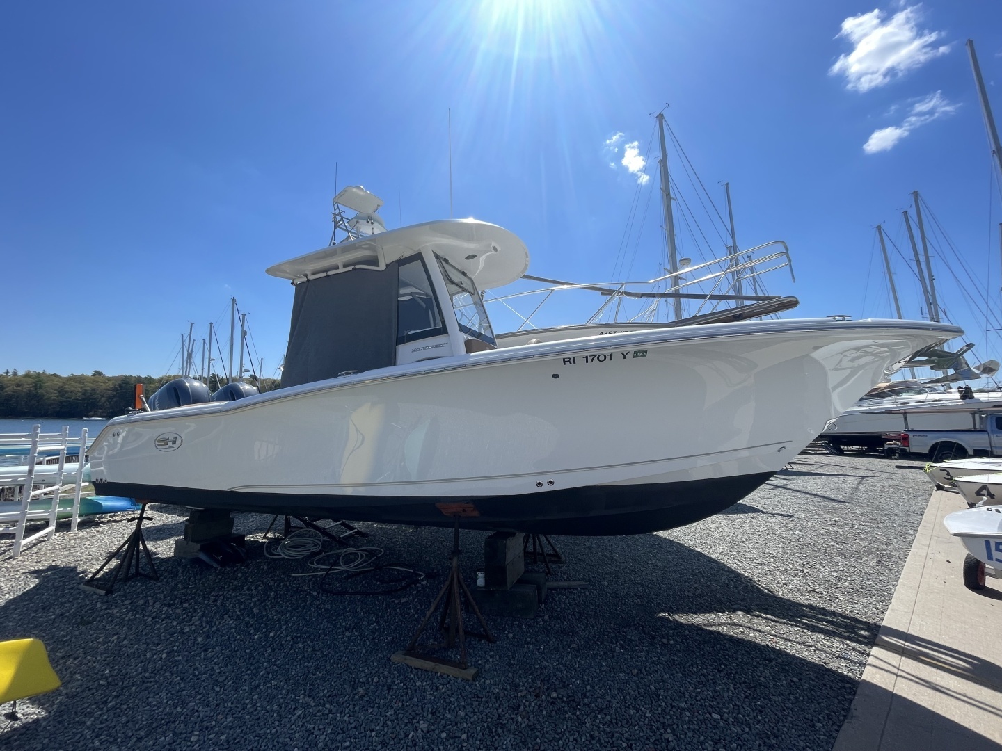 2022 26' Sea Hunt photo