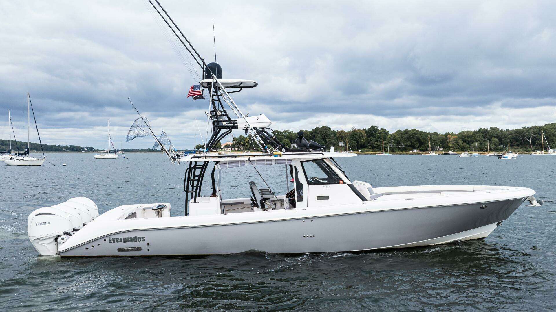 2017 43' Everglades photo