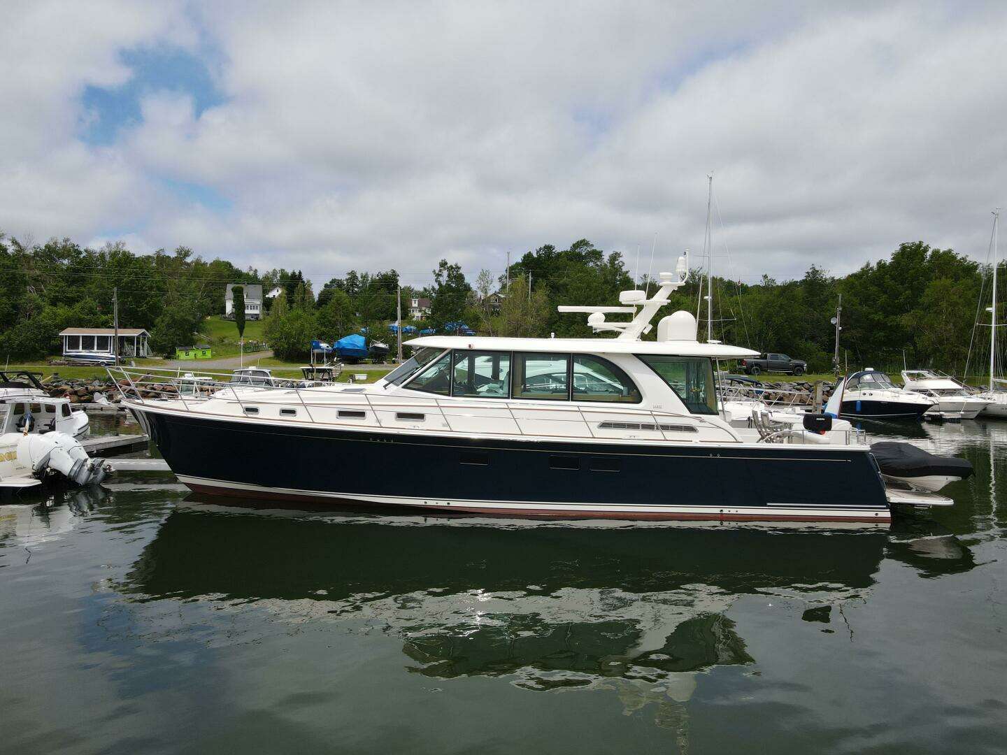 2021 58' Sabre photo