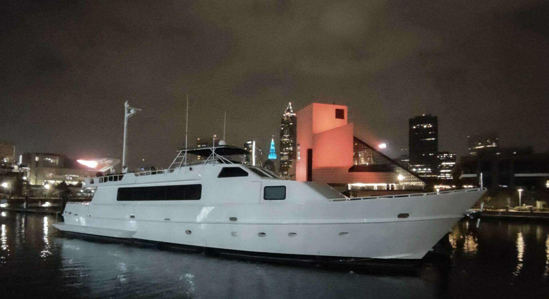 1990 94' Inace photo