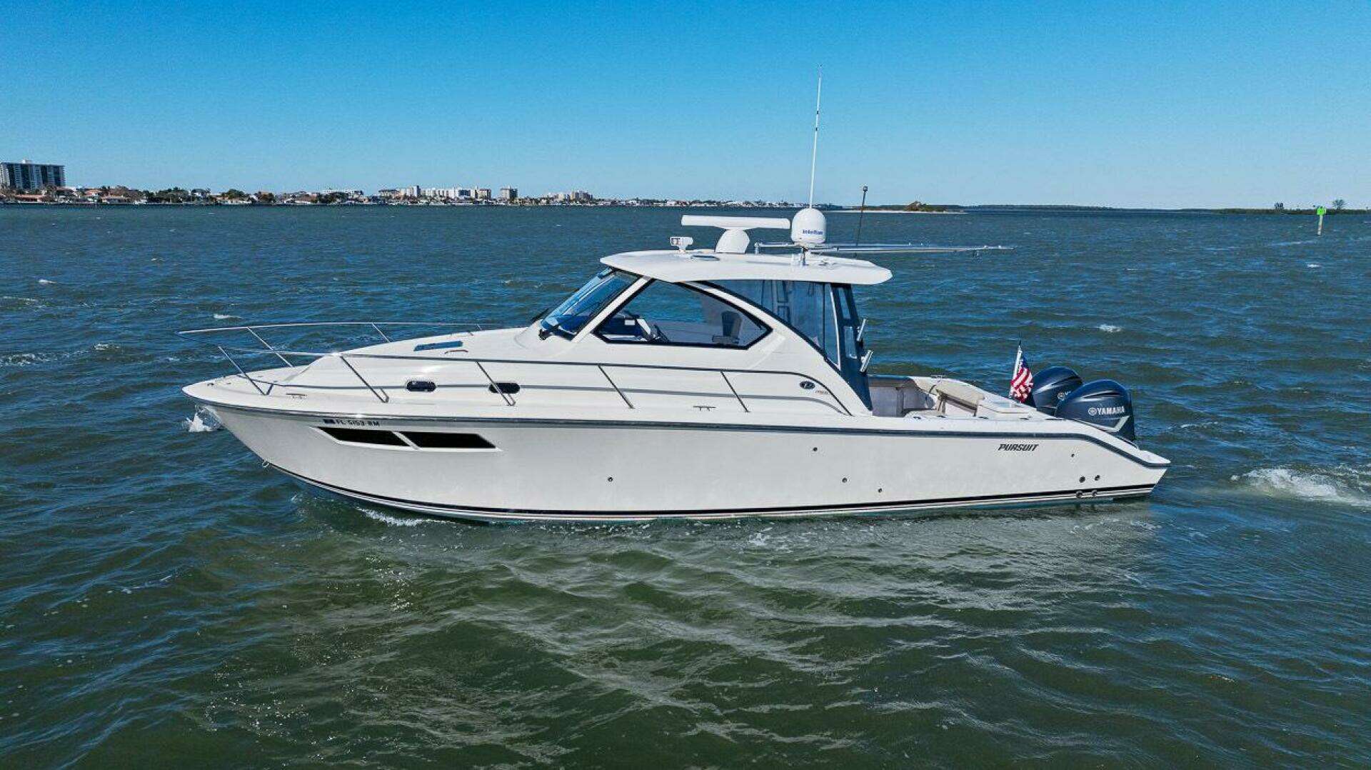 2018 35' Pursuit photo